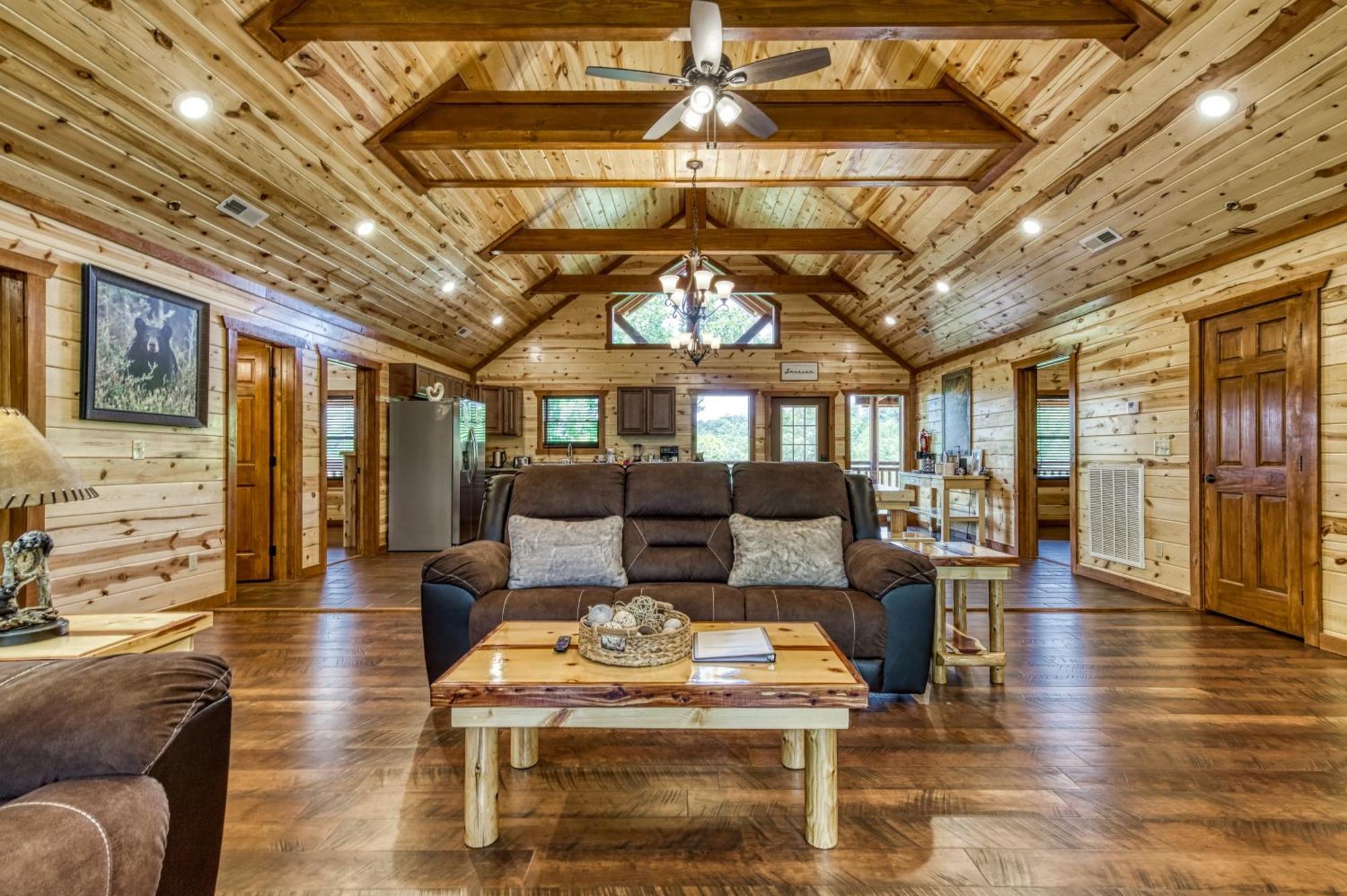 Majestic Splash- 8 Bedroom, Indoor Pool, Hot Tub, 1089 Free Tickets Each Paid Day, Dollywood Sevierville Exterior foto